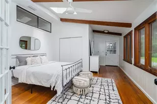 8303 N River Oaks Ct, Tampa, FL 33617 - Photo 13