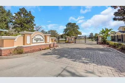 8702 Corinthian Way, New Port Richey, FL 34654 - Photo 35
