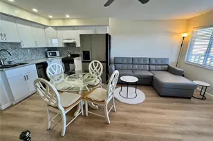 8950 Park Blvd, Seminole, FL 33777 - Photo 11