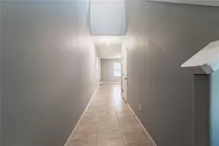 253 Cascade Bend Dr, Ruskin, FL 33570 - Photo 17