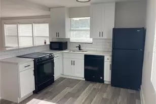 5200 3rd Ave S, Saint Petersburg, FL 33707 - Photo 11