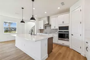 5648 Spivey Ct, Wesley Chapel, FL 33545 - Photo 7