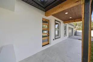 13824 Cherry Brook Ln, Tampa, FL 33618 - Photo 5