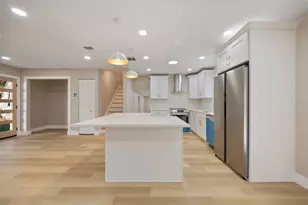 13824 Cherry Brook Ln, Tampa, FL 33618 - Photo 13