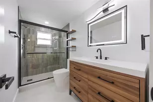 13824 Cherry Brook Ln, Tampa, FL 33618 - Photo 31