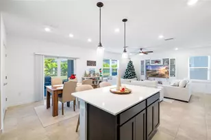 6214 Golden Bch Dr, Apollo Beach, FL 33572 - Photo 7