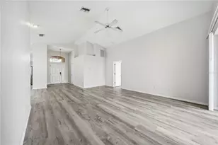 31202 Baclan Dr, Wesley Chapel, FL 33545 - Photo 15