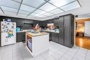 2540 Wilson Ave, Largo, FL 33770 - Photo 9