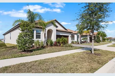 17221 Star Banks Street, Wimauma, FL 33598 - Photo 3