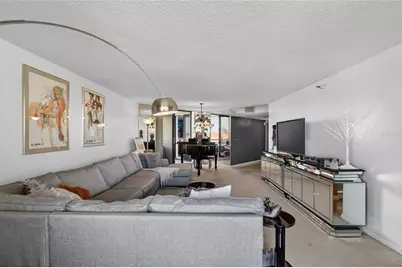 5950 Pelican Bay Plaza S #406, Gulfport, FL 33707 - Photo 15