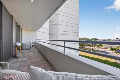 5950 Pelican Bay Plaza S #406, Gulfport, FL 33707 - Photo 25