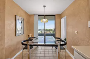 5950 Pelican Bay Plaza S, Gulfport, FL 33707 - Photo 5