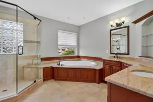 1073 79th St S, Saint Petersburg, FL 33707 - Photo 49