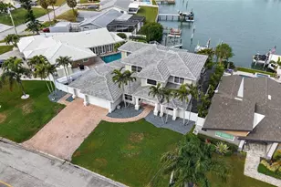 1073 79th St S, Saint Petersburg, FL 33707 - Photo 65