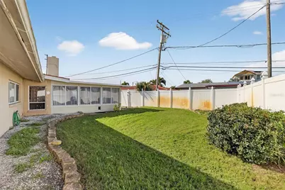 6518 Debbie Lane S, Saint Petersburg, FL 33707 - Photo 55