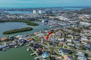 6518 Debbie Ln S, Saint Petersburg, FL 33707 - Photo 73