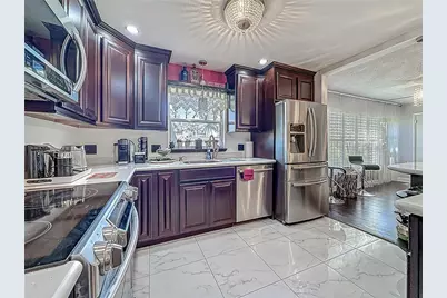 110 Aspen Circle, Seminole, FL 33777 - Photo 5