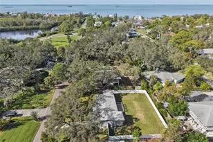 350 Florida Blvd, Crystal Beach, FL 34681 - Photo 33