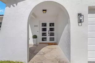 11419 47th Ave N, Saint Petersburg, FL 33708 - Photo 9