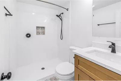 8616 N Orangeview Avenue, Tampa, FL 33617 - Photo 25