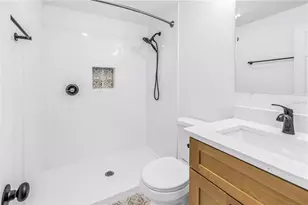 8616 N Orangeview Ave, Tampa, FL 33617 - Photo 25