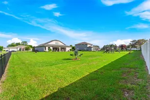 913 Buckhurst Dr, Spring Hill, FL 34609 - Photo 39