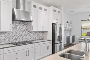 913 Buckhurst Dr, Spring Hill, FL 34609 - Photo 15