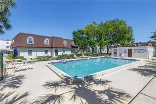 9105 W Hillsborough Ave, Tampa, FL 33615 - Photo 25