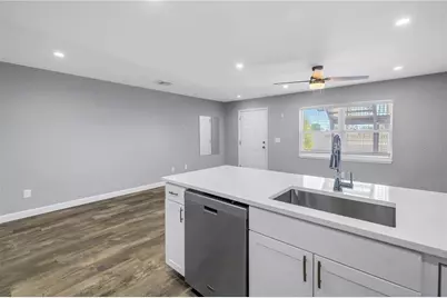 9105 W Hillsborough Avenue #I102, Tampa, FL 33615 - Photo 19