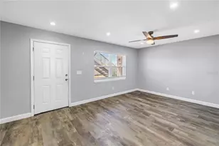 9105 W Hillsborough Ave, Tampa, FL 33615 - Photo 13