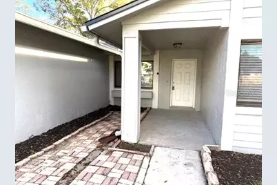 5012 Country Hills Drive, Tampa, FL 33624 - Photo 3