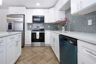 1902 Andover St, Sun City Center, FL 33573 - Photo 5