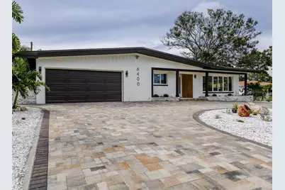 6400 Mockingbird Way S, Saint Petersburg, FL 33707 - Photo 1