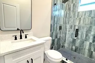 6900 Dartmouth Ave N, Saint Petersburg, FL 33710 - Photo 13