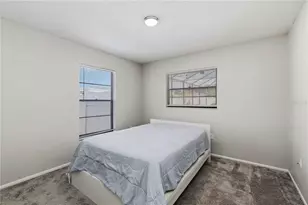 8427 Brandeis Cir E, Sarasota, FL 34243 - Photo 21