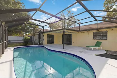 8427 Brandeis Circle E, Sarasota, FL 34243 - Photo 31