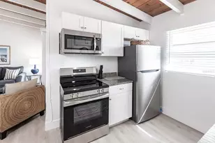 6006 Midnight Pass Rd, Sarasota, FL 34242 - Photo 9