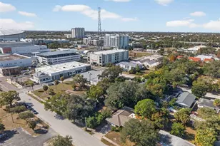 260 13th St N, Saint Petersburg, FL 33705 - Photo 39
