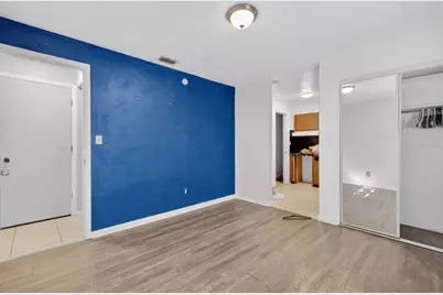 260 13th Street N, Saint Petersburg, FL 33705 - Photo 15