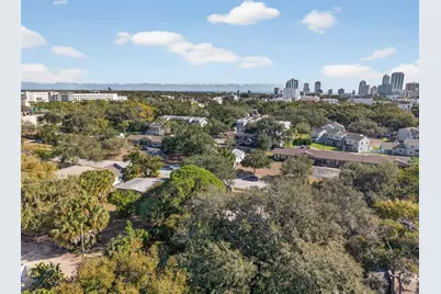 260 13th Street N, Saint Petersburg, FL 33705 - Photo 31
