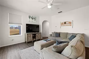 6140 Silver Oaks Dr, Zephyrhills, FL 33542 - Photo 17