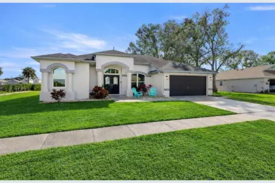 6140 Silver Oaks Drive, Zephyrhills, FL 33542 - Photo 1