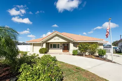 9453 Treasure Lane NE, Saint Petersburg, FL 33702 - Photo 41