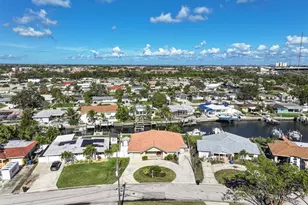 9453 Treasure Ln NE, Saint Petersburg, FL 33702 - Photo 33