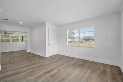 7031 Glenview Drive, Tampa, FL 33619 - Photo 5