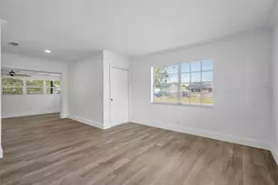 7031 Glenview Dr, Tampa, FL 33619 - Photo 5