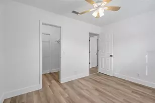 7031 Glenview Dr, Tampa, FL 33619 - Photo 19