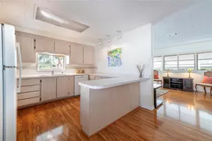 10011 110th Pl, Largo, FL 33773 - Photo 11