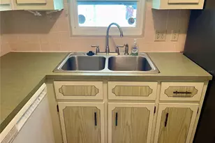 36 Maple Leaf Ct, Palm Harbor, FL 34684 - Photo 5