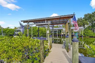 523 Treviso Dr, Apollo Beach, FL 33572 - Photo 3